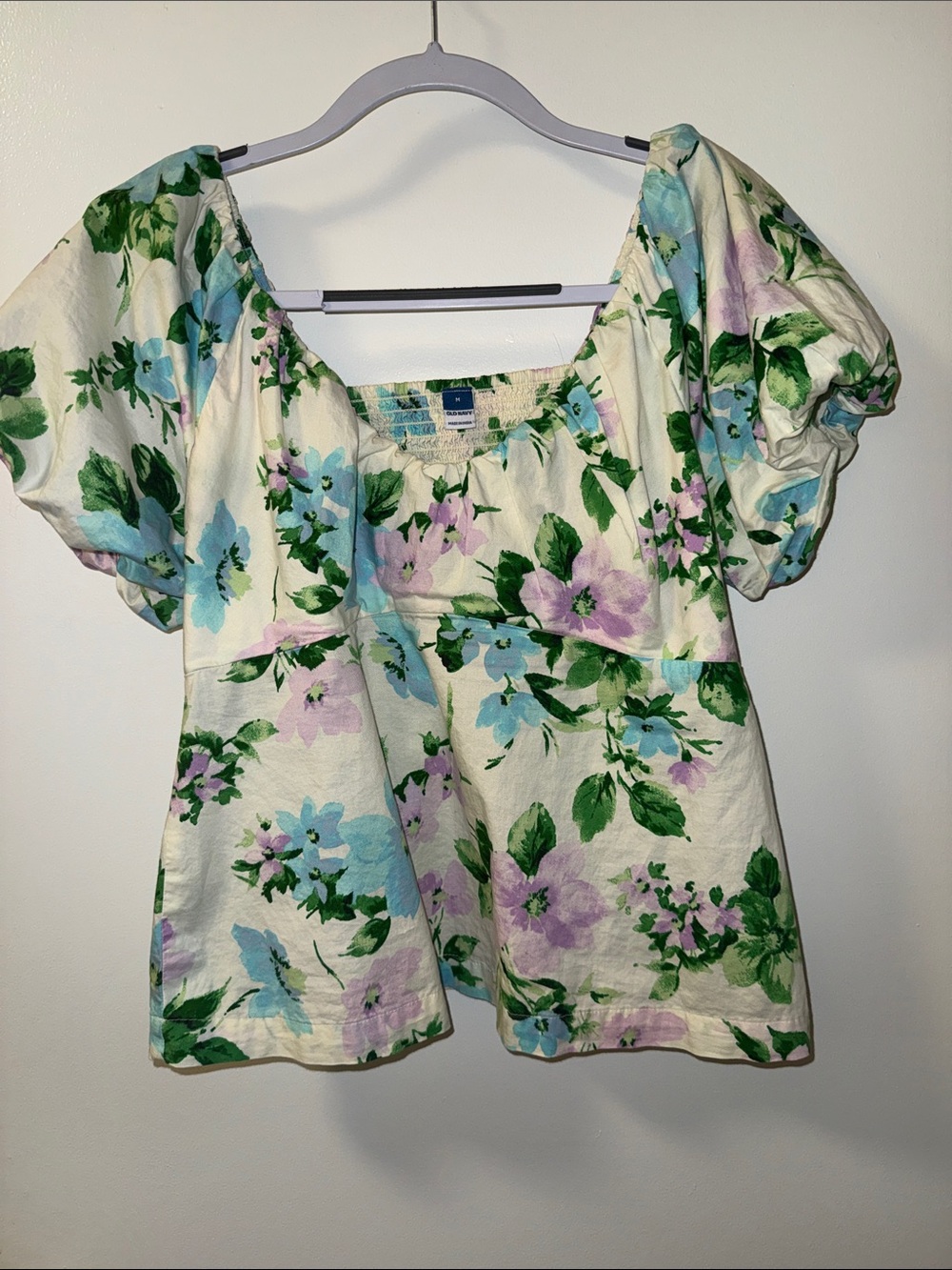 Old Navy floral puff-sleeve babydoll top M